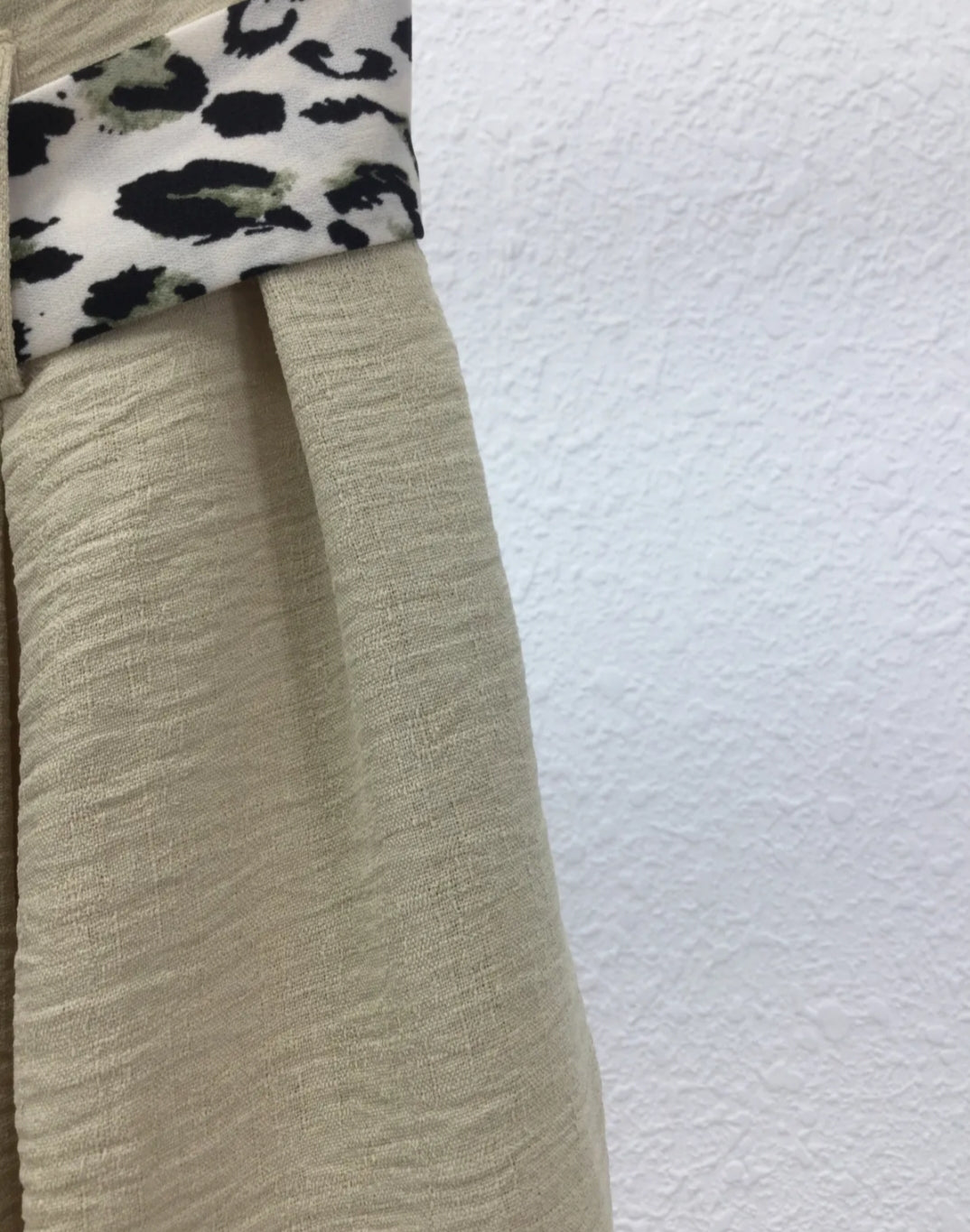 Pantalon Ample et Fluide – Ceinture Tissu & Poches