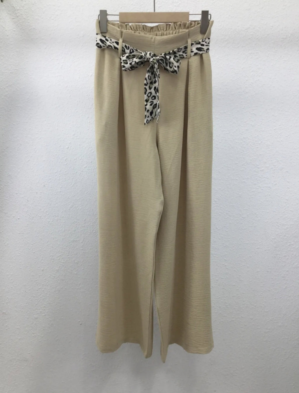 Pantalon Ample et Fluide – Ceinture Tissu & Poches