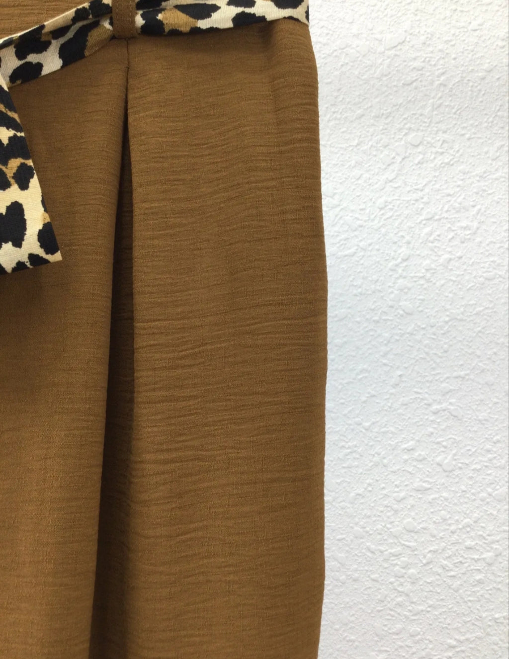 Pantalon Ample et Fluide – Ceinture Tissu & Poches